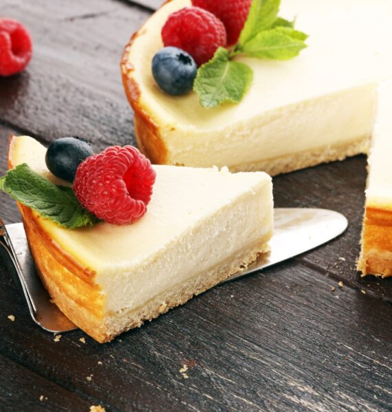 Simple Cheesecake Recipe 5 Ingredient Recipes Skinny 5 dot com Dessert Mains