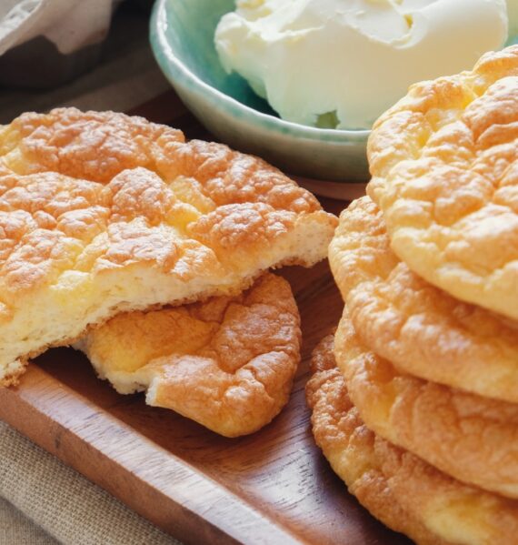 Bread - Cracker Recipes 5 Ingredient Recipes Skinny 5 dot com Keto Cloud Bread