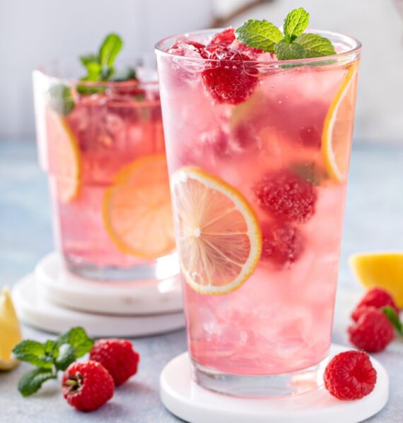 Beverages 5 Ingredient Recipes Skinny 5 dot com Sparkling Raspberry Lemonade